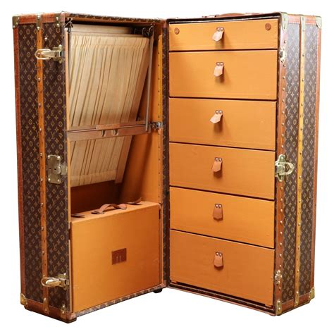 vintage louis vuitton wardrobe trunk